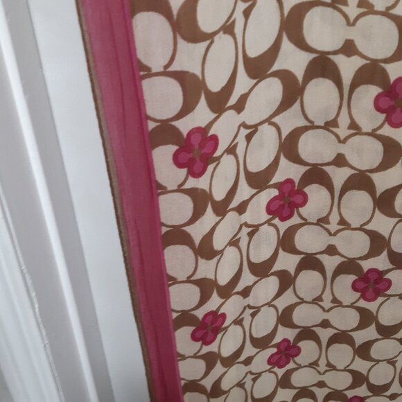 Lightweight Coach Scarf - Picture 2 of 12
